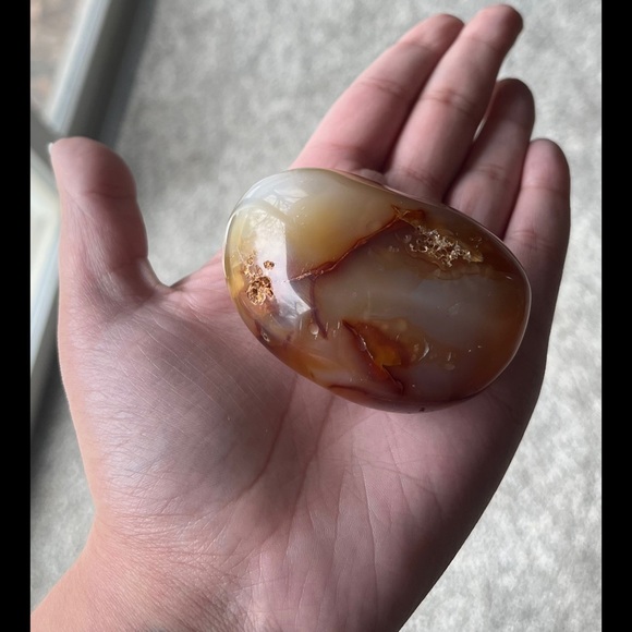 Carnelian Palm Stone - Picture 12 of 17